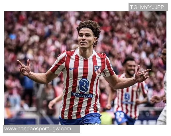 巴萨高层称阿尔瓦雷斯为顶级前锋并表示球队有意签约